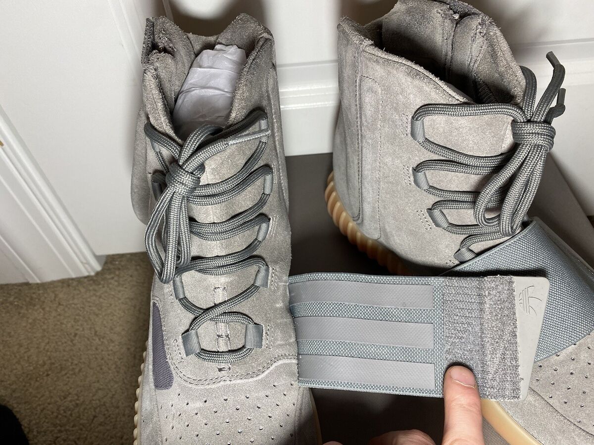 Size 10.5 - adidas Yeezy Boost 750 Glow in the Dark Size 10.5 - adidas Yeezy Boost 750 Glow in the Dark