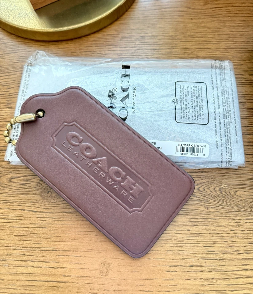 Descatalogado COACH XL Cartera Grande Marrón Etiqueta Colgante Dije Cuero Nuevo con Etiquetas En Envoltura Foto 3 de 4