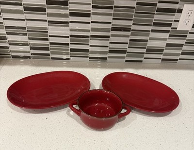2 Members Mark Red Oval Dinner Plates And 1 Bowl New