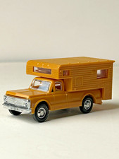 Lindberg Mini Lindy 1:64 Scale Plastic 1968 Chevrolet Camper Truck