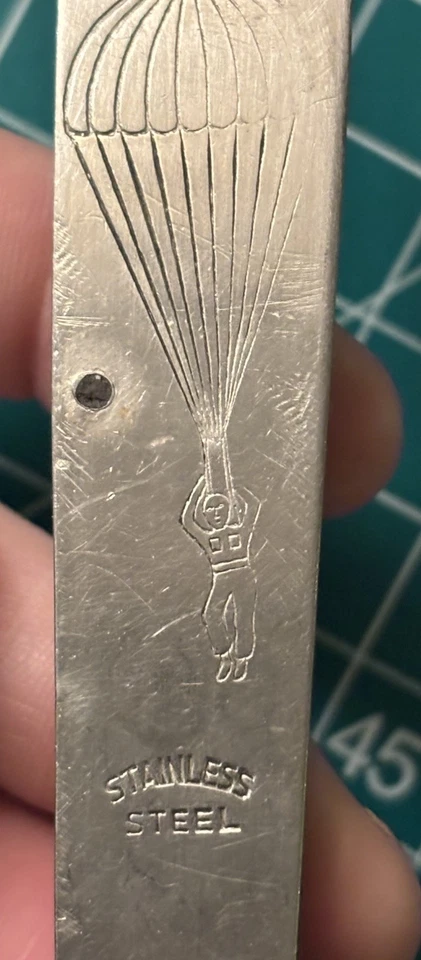 Cuchillo Plegable Réplica Paracaidista Segunda Guerra Mundial Acero Inoxidable Foto 4 de 4