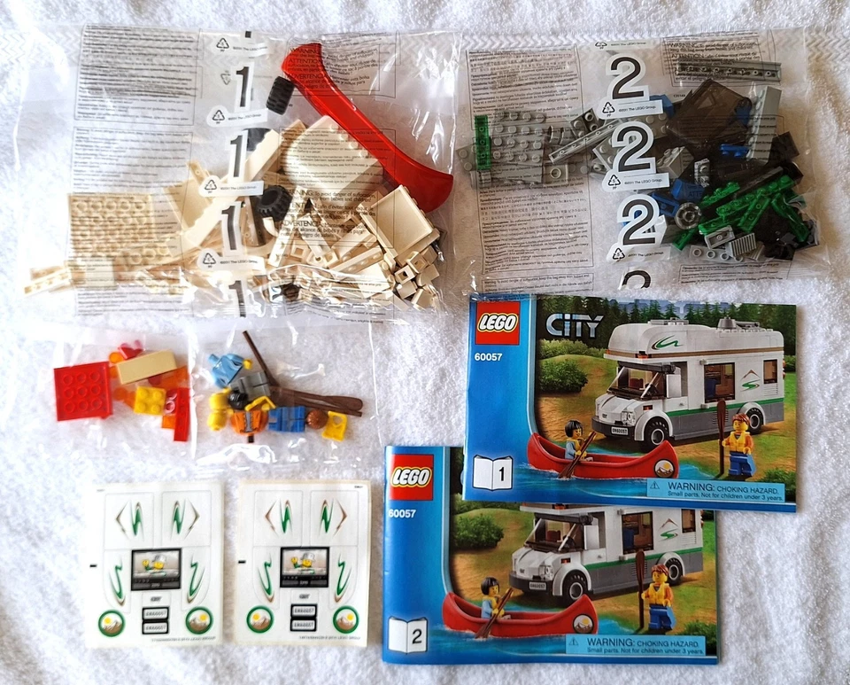 LEGO CITY Camper Van 60057 Used Complete All Pieces, Box, and Instructions - Image 3 of 4