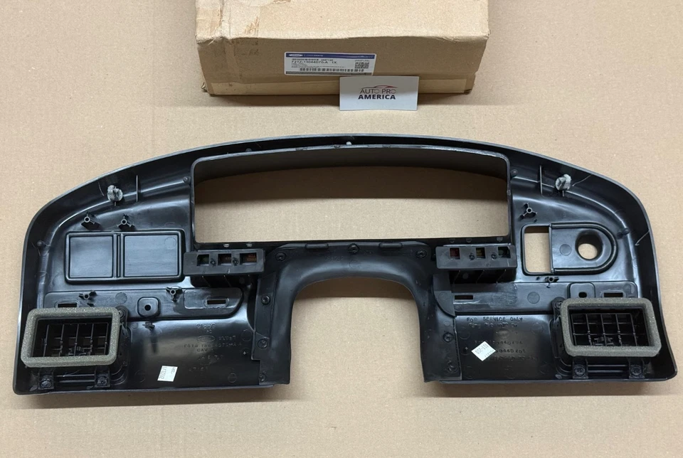 Panel de instrumentos bisel 92-1993 Ford F150 F250 F350 Bronco negro OEM Foto 2 de 4