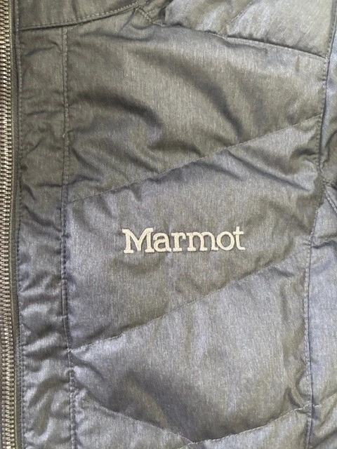 Chaqueta larga acolchada Marmot 700 para mujer (carbón S) nueva sin etiquetas Foto 3 de 4