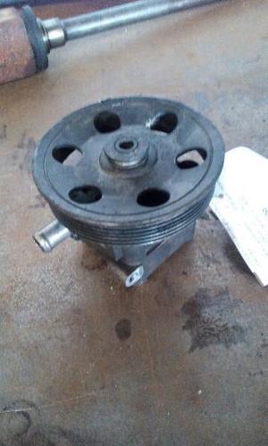 Maserati Quattroporte 2009 Power steering pump Photo - $351