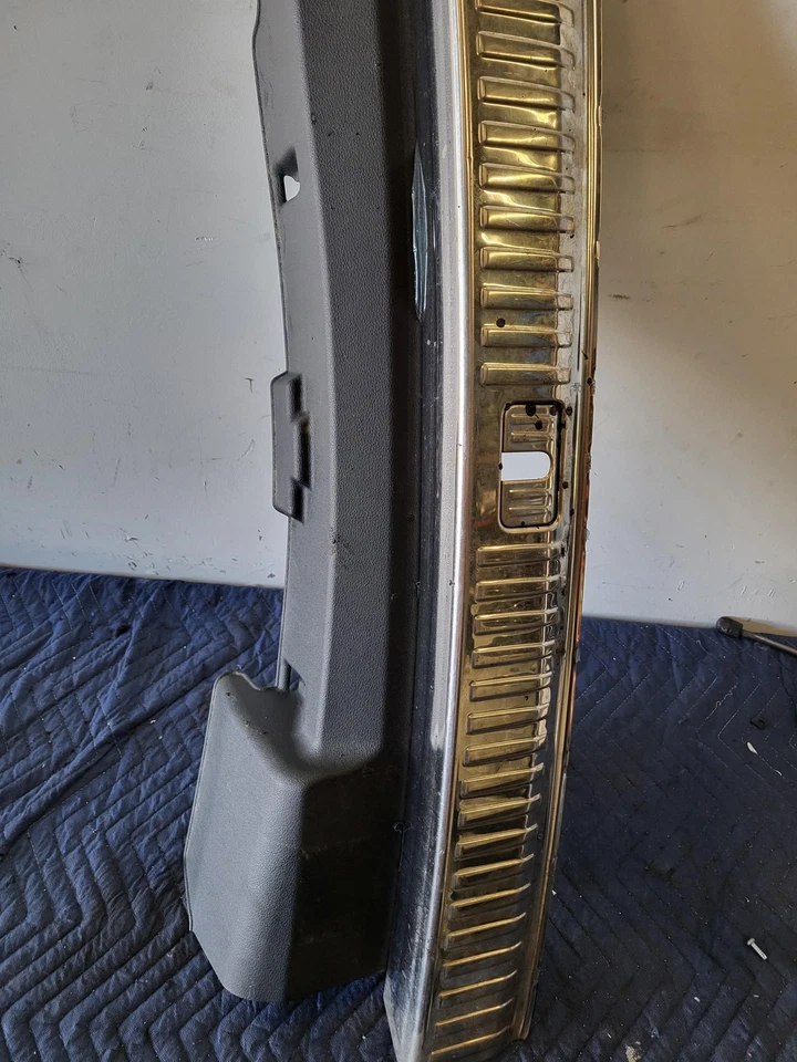 Rear Trunk End Sill Plate Panel Used OEM 2022 AUDI SQ8 20-23 - Image 3 of 4