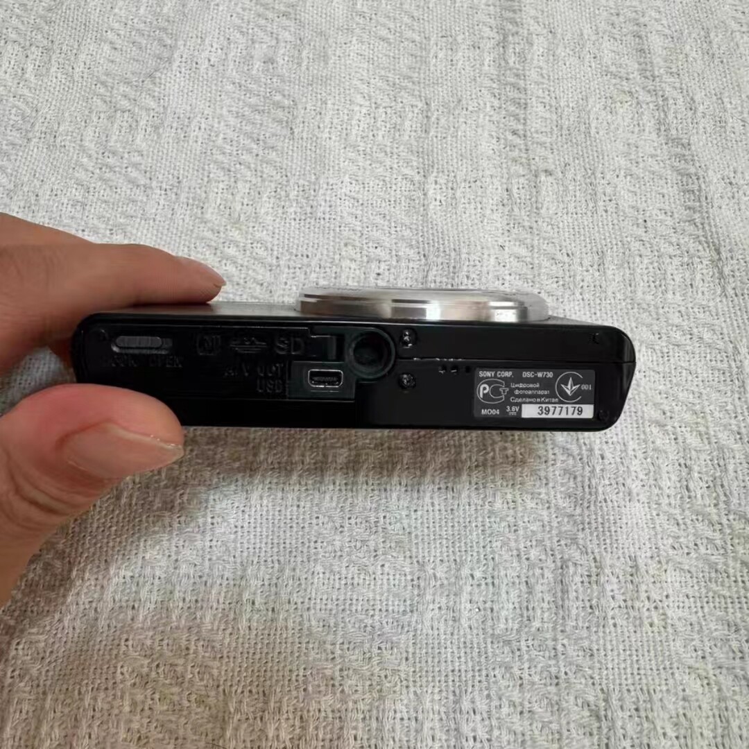 SONY Cyber−Shot DSC-W730 ジャンク SONY Cyber-shot DSC-W730 16.1MP CCD Vintage Digital Camera