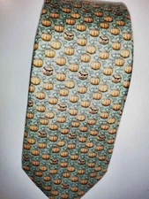 Vineyard Vines Boys Halloween Pirate Pumpkin Patch Neck Tie NWT $49.50