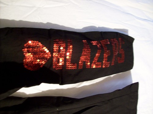 womens leggings New NWT Large Lg Portland Trailblazers Glitter Love I Heart - Picture 3 of 3