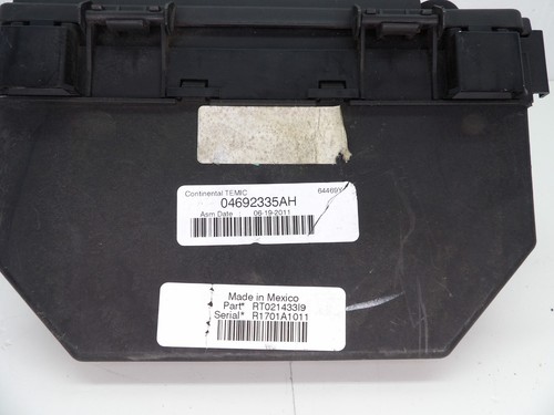 2011 Grand Caravan Fuse Box Relay Control Module 04692335AH OEM ! - Picture 4 of 8