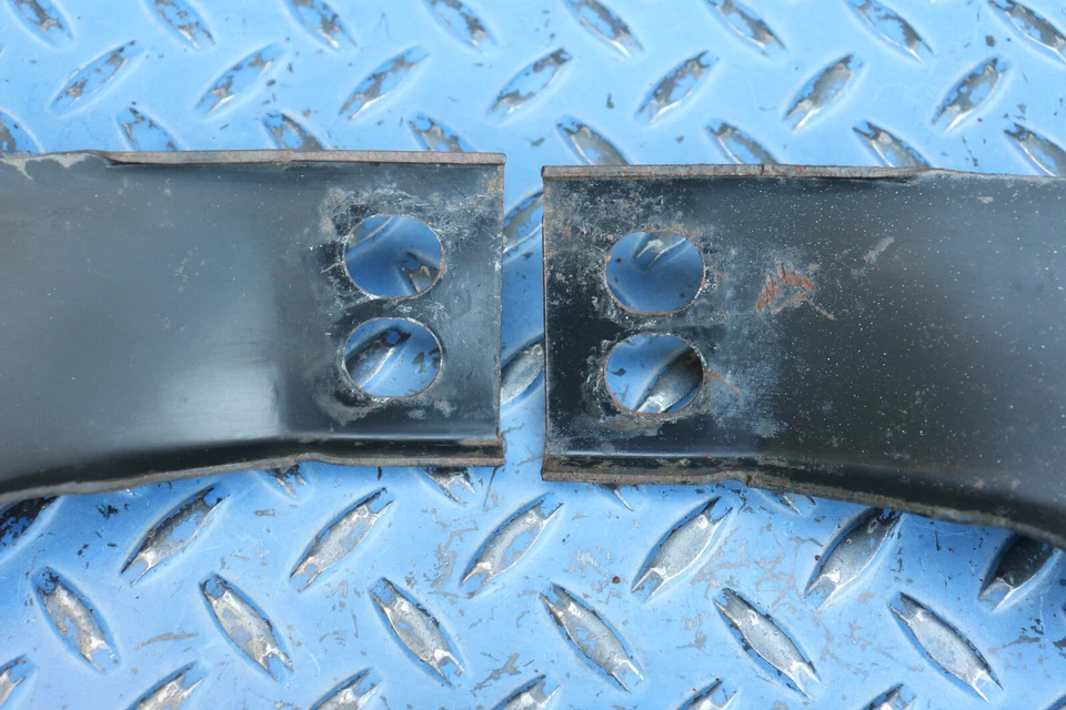 Soportes interiores para guardabarros parachoques delantero Chevrolet Corvette C4 1992-1996 14104036 Foto 3 de 4