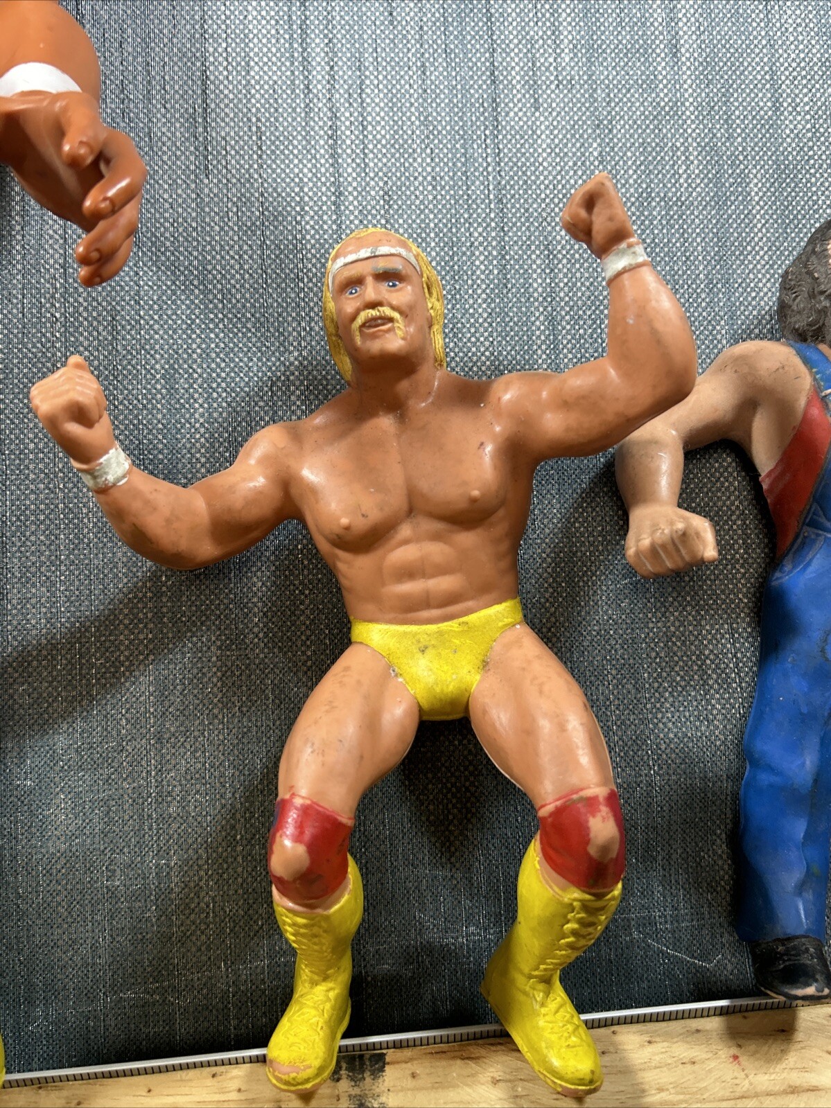 Picture 4 of 24
