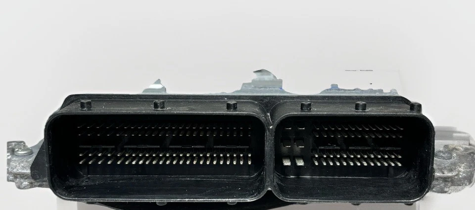 Computadora Mercedes Benz Sprinter 2010-2012 motor ECM A649007100 0281016633 Foto 4 de 4