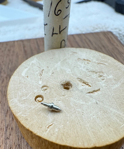 Illinois 16s 1506 DR Bunn Special pocketwatch balance staff NOS OEM