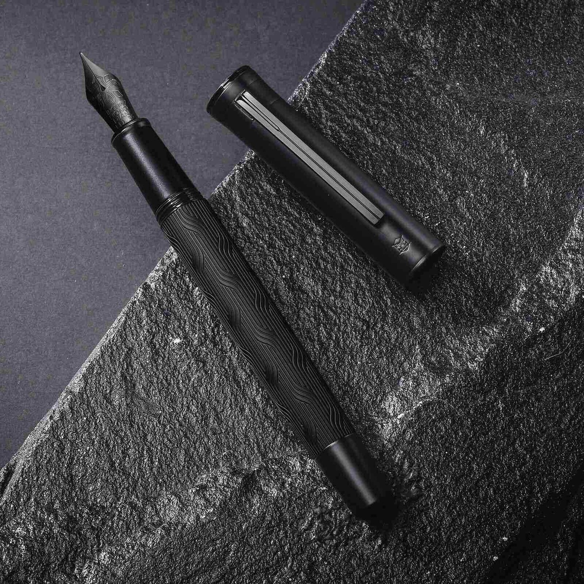 Hongdian 1860 Black Forest Max Fountain Pen EF/F Nib Office