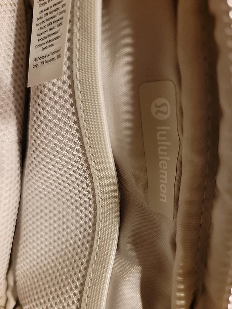 LULULEMON 1L Fleece Fur Belt Bag in Bone White Silver NWT