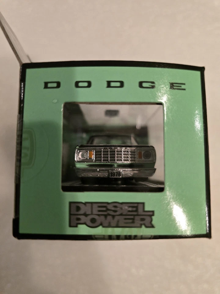 Dodge Adventurer 150 1978 M2 Machines diésel S142 1/6000 exclusivo de Target 🔥 Foto 4 de 4