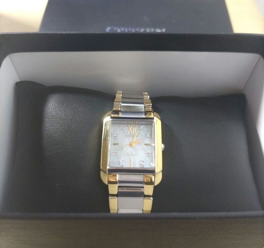 Citizen Eco-Drive Analog Solar Women Watch Eco Drive Square  display picture 2