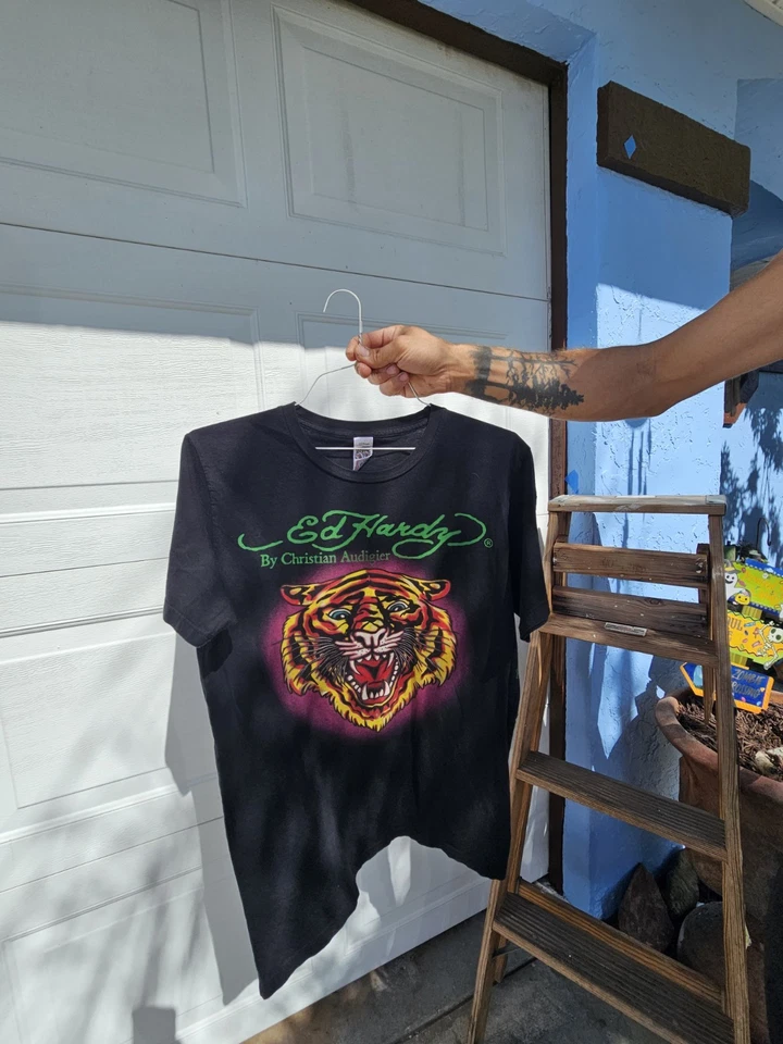 Camiseta Ed Hardy Christian Audigier Gráfica Negra Talla M. León. Graffiti. Raro Foto 2 de 3