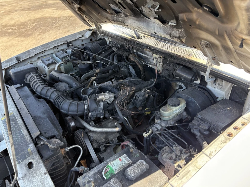 Condensador FORD RANGER 98 99 00 01 02 03 04 05 06 07 08 09 Foto 3 de 3