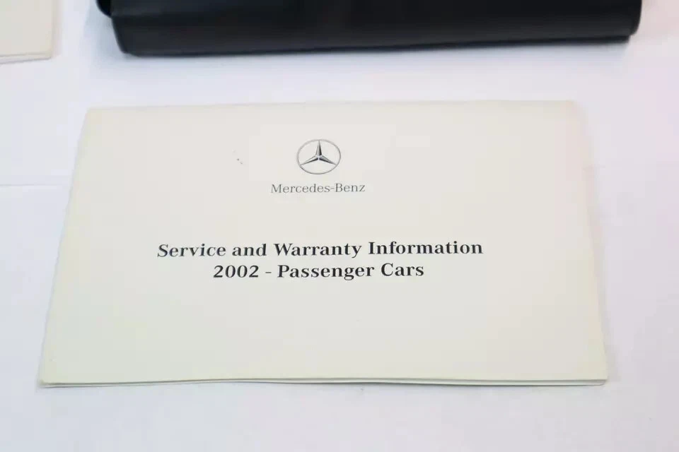Mercedes-Benz W208 CLK320 2002 manual del propietario libro con montaje de estuche OEM Foto 4 de 4