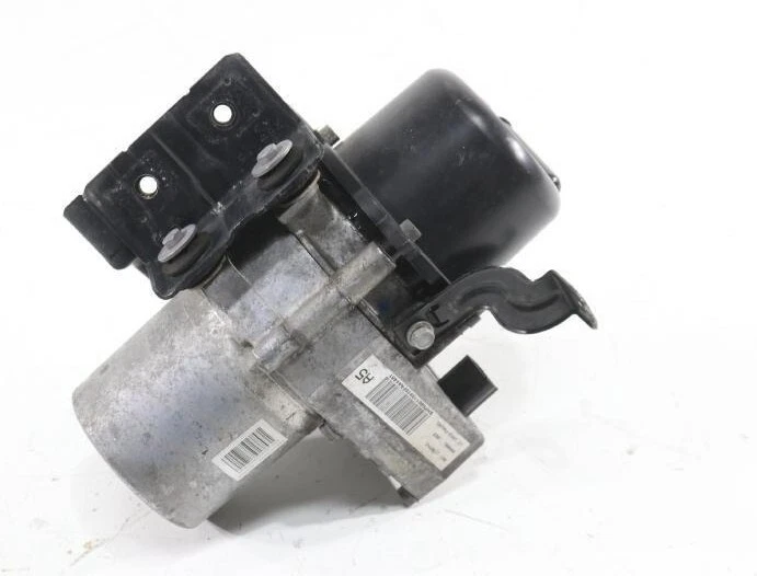 2014-2019 Dodge Durango Power Steering Pump OEM - Image 2 of 2