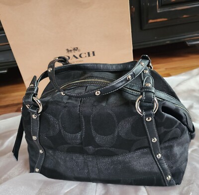 COACH Signature Black Shimmer Canvas Studded Jacquard Zip COACH Signature Black Shimmer Canvas Studded Jacquard Zip