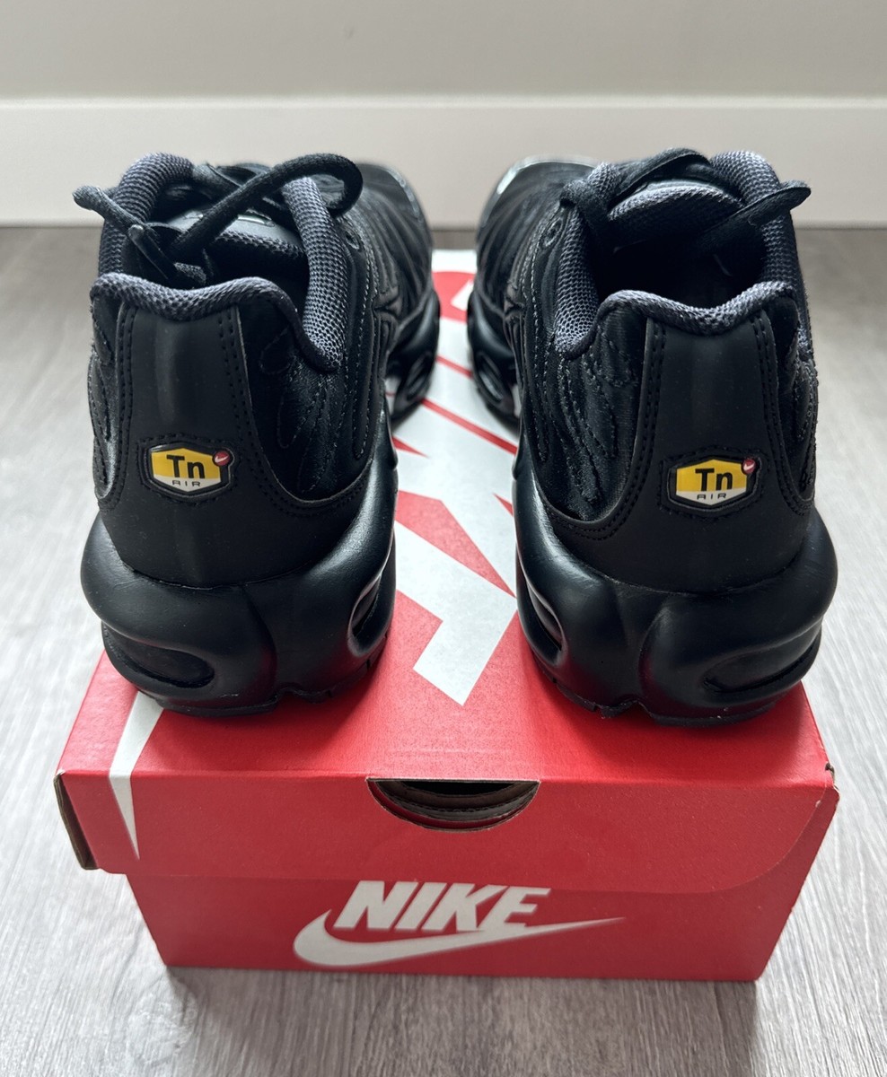 Nike Air Max Plus TN Black Anthracite Sail Size 7 W FV1169