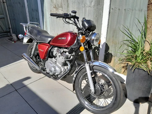 suzuki gs 250 t 1981 - Picture 2 of 11