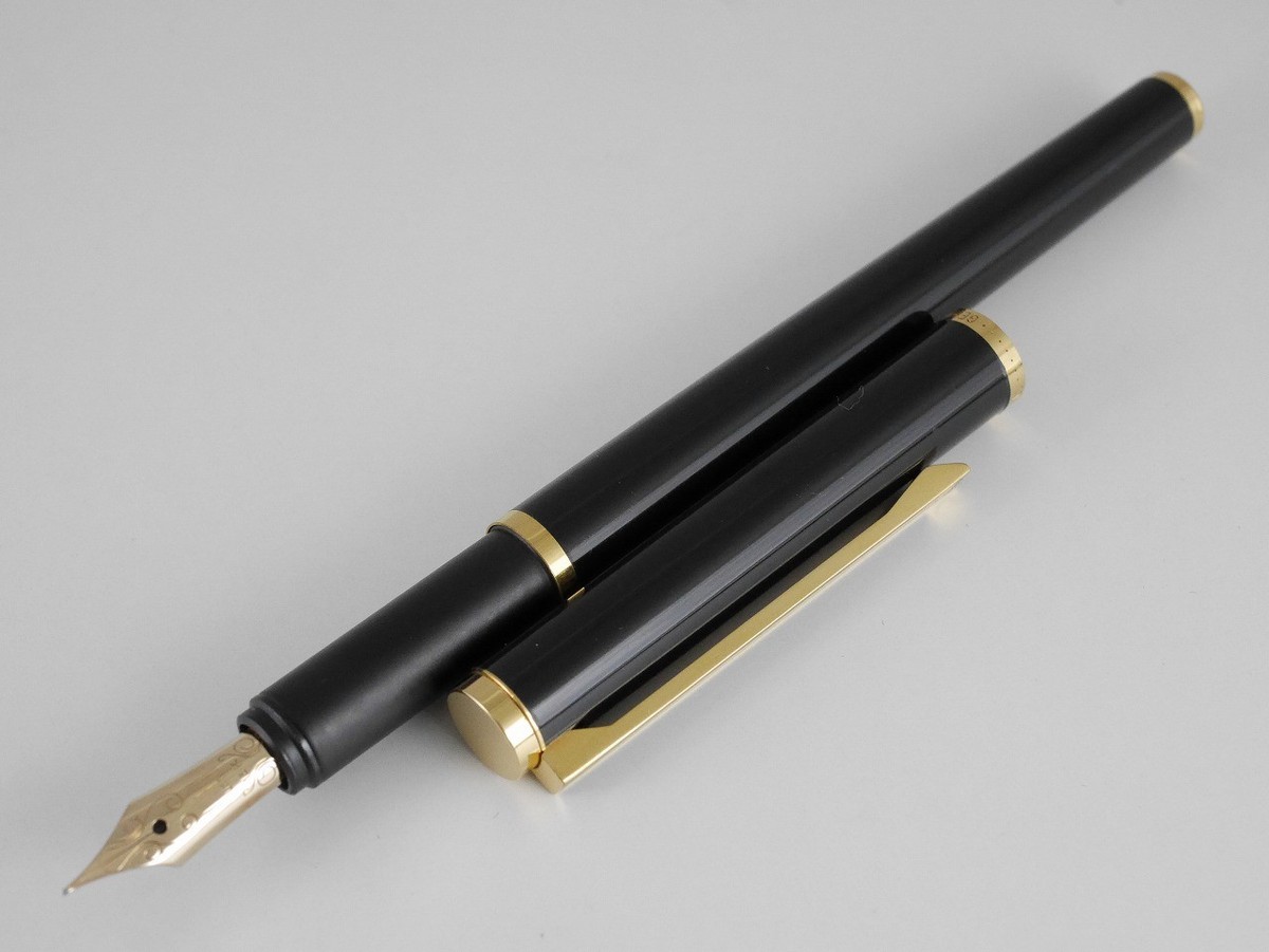 dunhill Gemline Black Lacquer Fountain Pen EF FREE SHIPPING