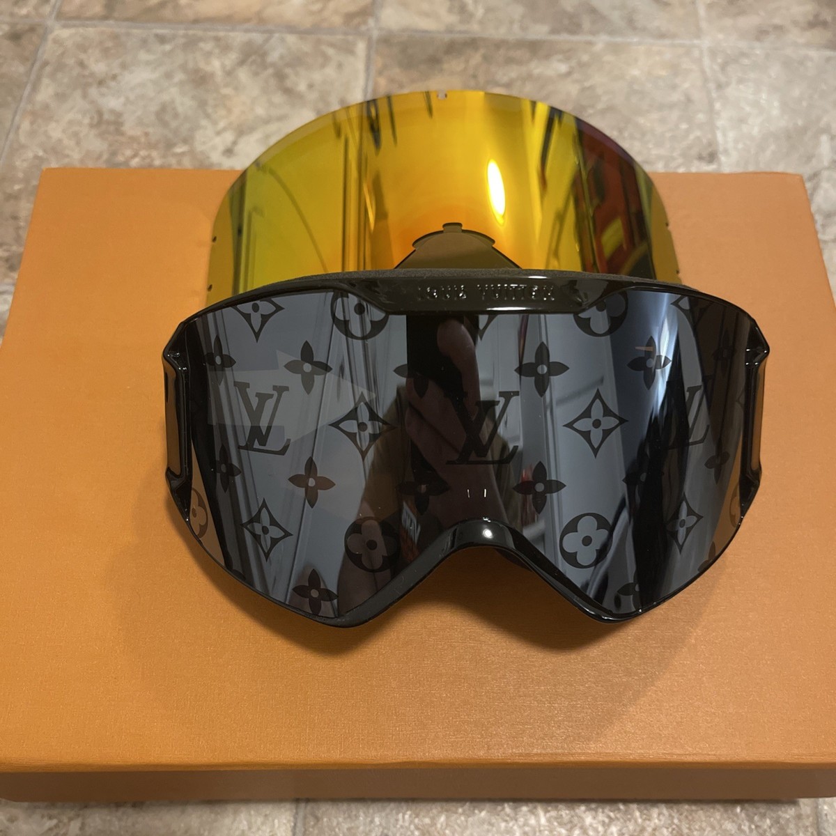Louis Vuitton Snowboard Ski Mask Goggles Black Mirrored with Case