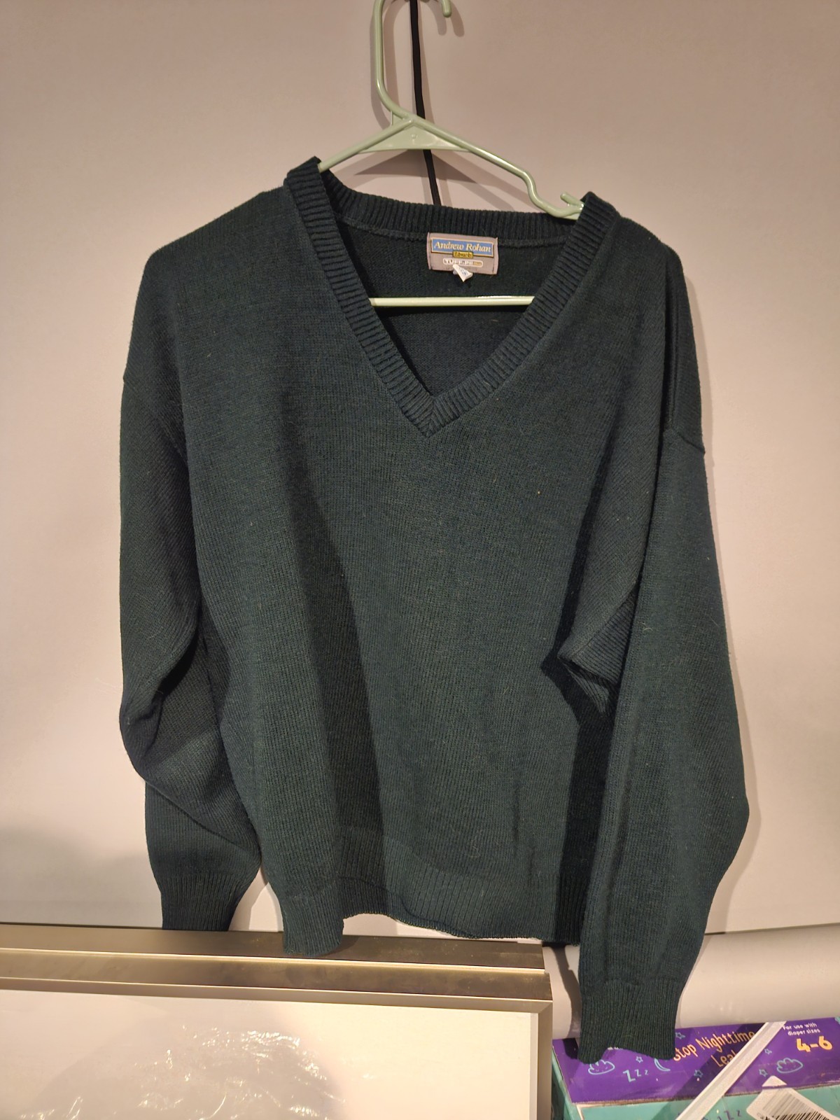 Andrew Rohan Edwards Men's Green V-Neck Acrylic Tuff-Pil Sweater Size L  
