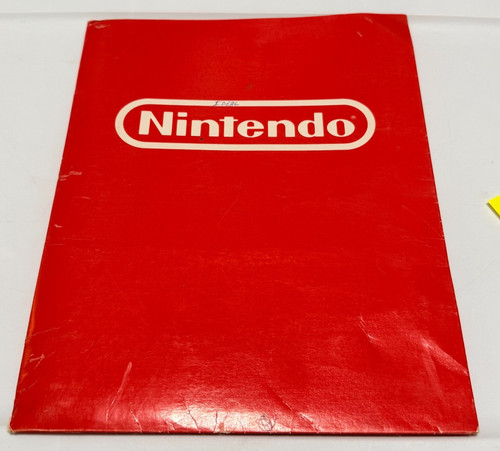 NINTENDO  FACTORY ORIGINAL  PROMO FOLDER  W/ FLYERS -TRADE SHOW HANDOUT - USED