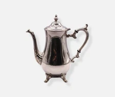 WM Rogers Mfg Co. Silverplate Footed Teapot - #800