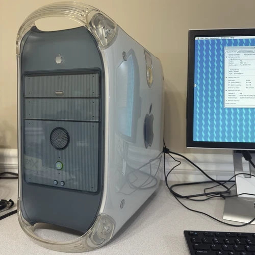 Apple PowerMac Desktop - M5183 64MB / 28.5GB HD/DVD-ROM 65K