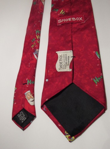 Caja de zapatos para hombre corbata de vacaciones roja seda, Navidad Santa Claus de Hallmark, Número de precio base: 51093 - Imagen 3 de 9