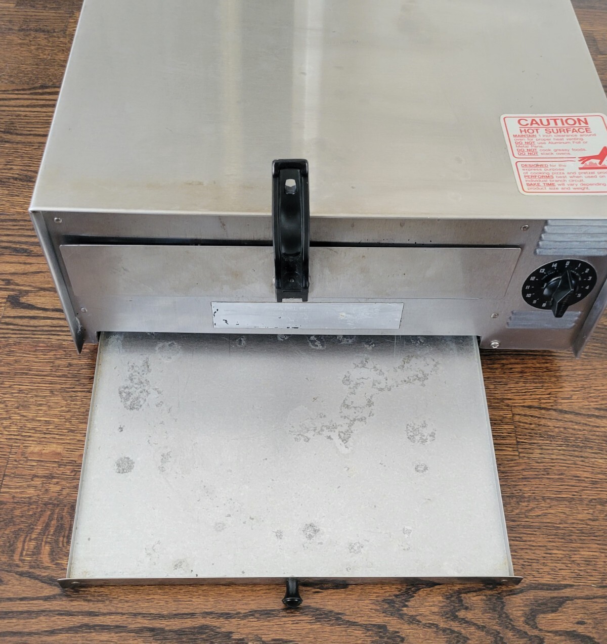 Wisco Industries Pizza Pal Electric Oven Model 412 Industrial Grade