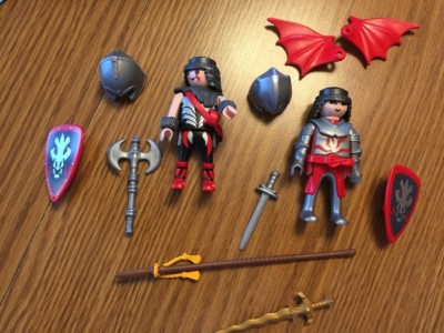 Lot Playmobil : Dragon 5840, Chevalier 4133, Étui 4177, Baliste 5830
