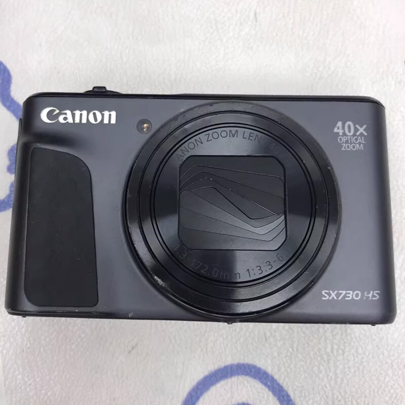 Canon PowerShot SX730 HS 20.3 MP 40x Optical Zoom Flip Screen