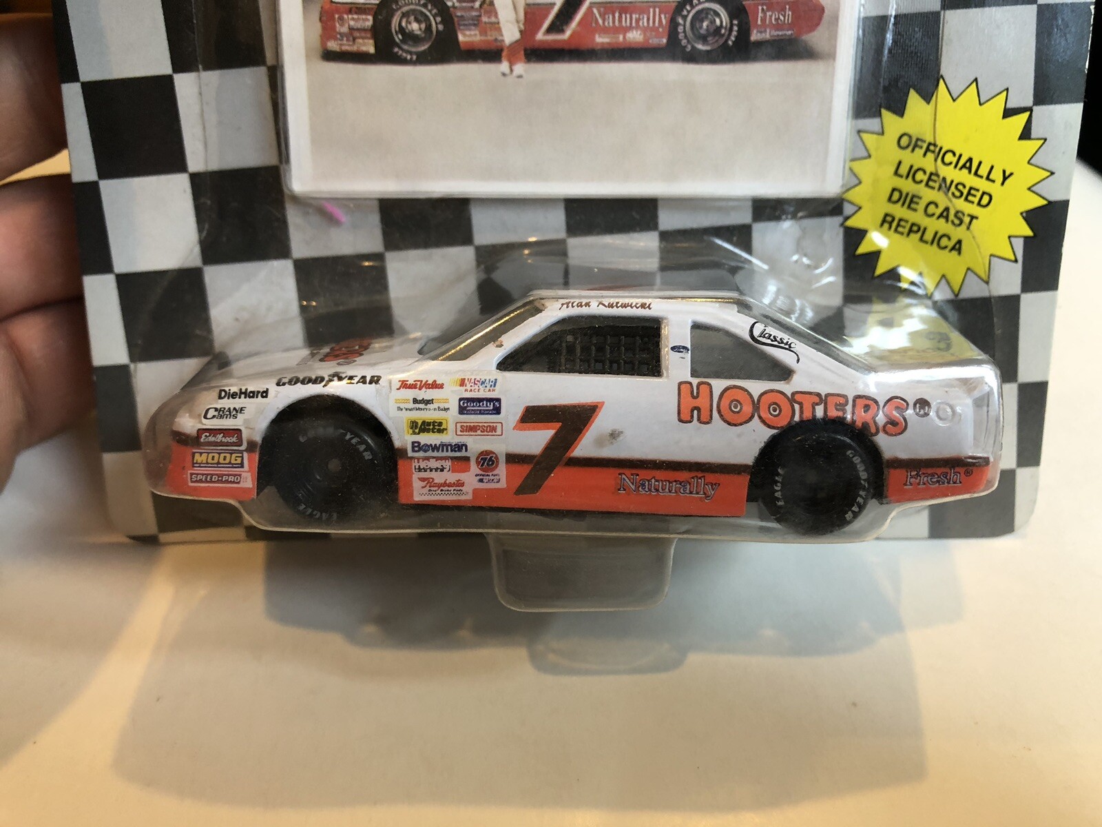 Picture 2 of 6