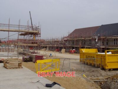 FOTO NEUE WOHNUNGEN IN FULBOURN EIN TEIL DER FLACHDACH-TERRASSENHÄUSER WIRD