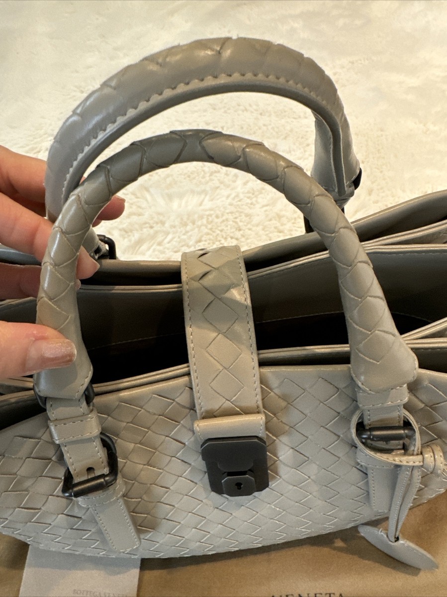 Authentic Bottega Veneta Nappa Intrecciato Small Roma Tote Authentic Bottega Veneta Nappa Intrecciato Small Roma Tote