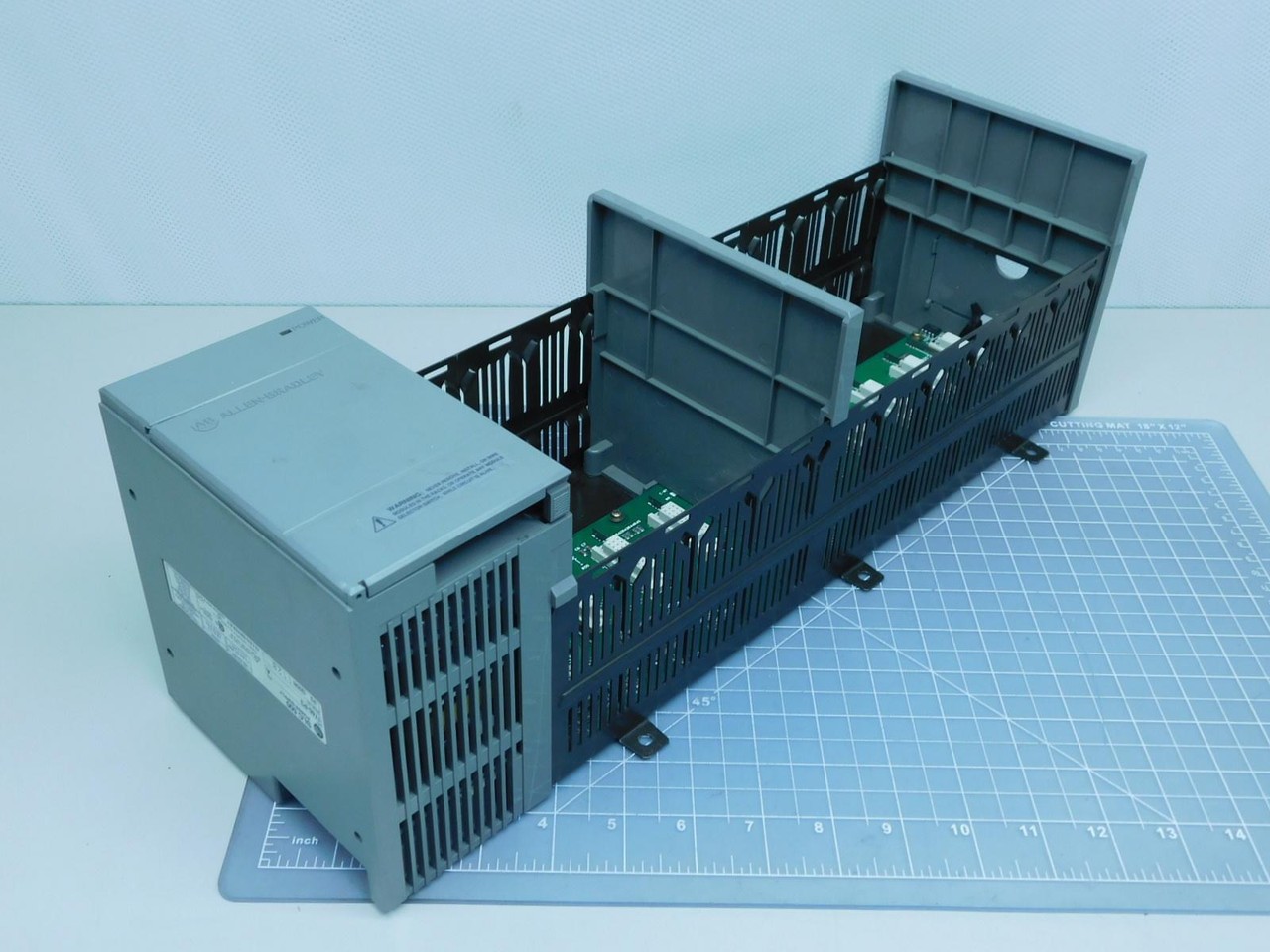 ALLEN-BRADLEY 1746-P3 SLC 500 POWER SUPPLY T151871