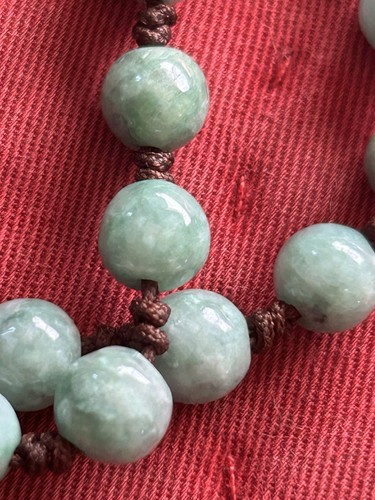 Jadeite And Knotted Beaded Necklace From China - Picture 4 of 9