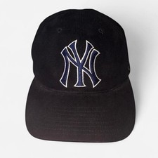 New York Yankees Vintage 90s Snapback Hat, Genuine Merchandise