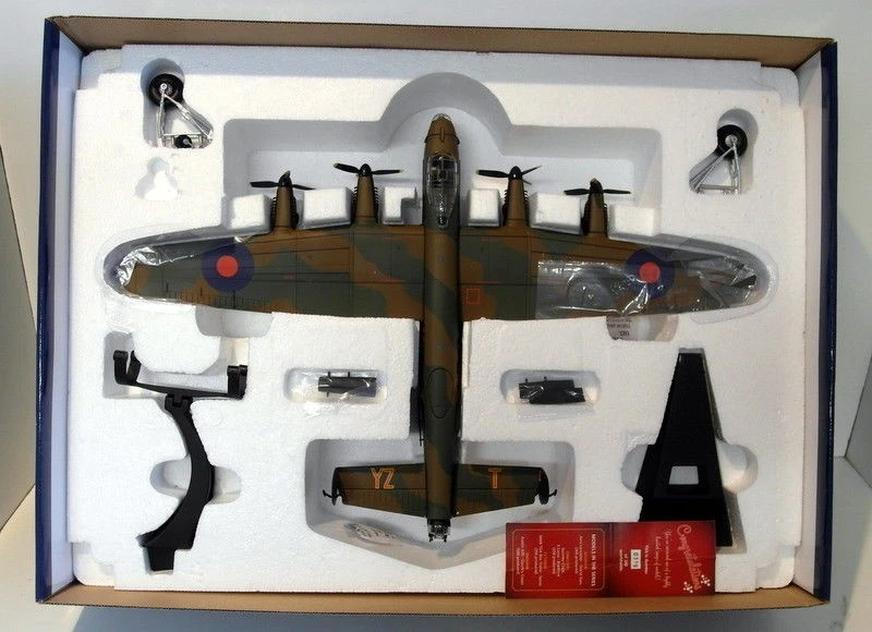 Corgi 1/72 Scale Diecast AA32609E Avro Lancaster B.I 617 Sqn Easter Special 1945 - Image 2 of 4