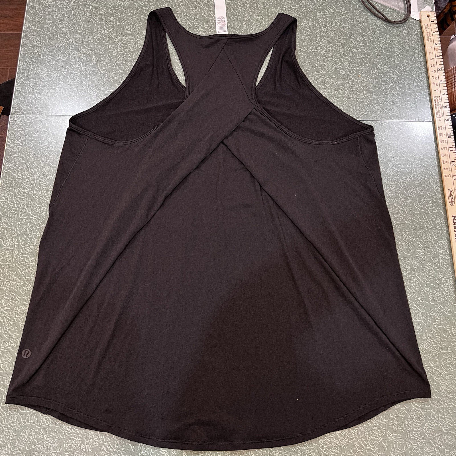 Lululemon Solid Black Essential Pleated Tank Top … - image 10