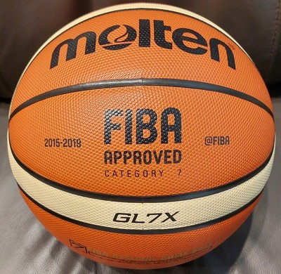 Basketball Molten Original GL7X Größe 7 mit neuer Nike Balltasche.