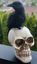 Raven/Crow Skull Halloween Home Decor Gothic Crow On Skull Figure Spooky 7