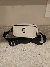 Marc Jacobs Women’s Snapshot J Marc Leather White Black Crossbody Bag